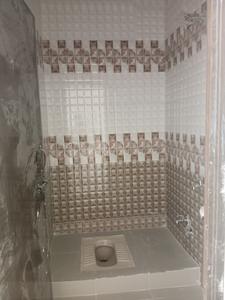 Bathroom Image of 800 Sq.ft 1 BHK Apartment / Flat for rent in Barfani Dham Indore for Rs. 10000