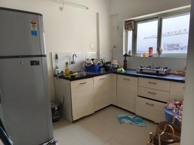 Kitchen Image of 610 Sq.ft 1 BHK Apartment / Flat for rent in Amanora Park Town Pune for Rs. 26000