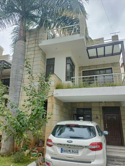 SLS Spencer Main Image 1