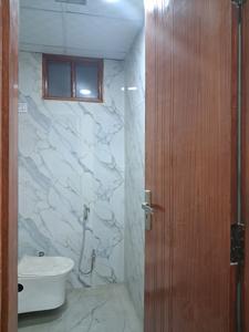 Common Bathroom Image of 1500 Sq.ft 3 BHK Apartment / Flat for sale in Sector 104 Noida for Rs. 7499999