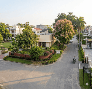 Image of 9000 Sq.ft 5 BHK Independent House for sale in Sector 19, Chandigarh for Rs. 480000000