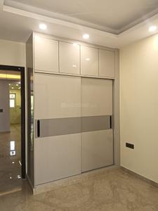 Bedroom Image of 1350 Sq.ft 3 BHK Apartment / Flat for rent in Janakpuri New Delhi for Rs. 70000