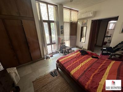 Bedroom Image of 2250 Sq.ft 3 BHK Builder Floor for rent in Jangpura New Delhi for Rs. 100000