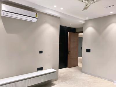 Bedroom Image of 2160 Sq.ft 4 BHK Builder Floor for sale in Paramount Luxury Floors Sushant Lok 3, Sector 57 Gurgaon for Rs. 30000000