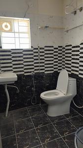Bathroom Image of 950 Sq.ft 2 BHK Builder Floor for rent in Mahadevapura Bengaluru for Rs. 38000