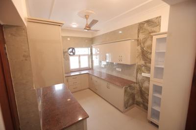 Image of 13500 Sq.ft 10 BHK Independent House for rent in New Friends Colony, New Delhi for Rs. 800000