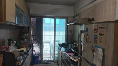 Kitchen Image of 750 Sq.ft 2 BHK Apartment / Flat for sale in Andheri West Mumbai for Rs. 25000000