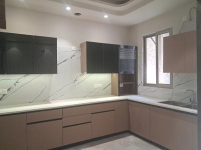 Kitchen Image of 1800 Sq.ft 3 BHK Builder Floor for sale in Paschim Vihar New Delhi for Rs. 36000000