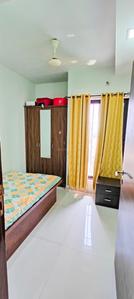 Bedroom Image of 620 Sq.ft 2 BHK Apartment / Flat for sale in Dosti Desire Dosti Pearl, Thane West Thane for Rs. 10500000