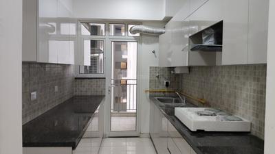 Kitchen Image of 1255 Sq.ft 2 BHK Apartment / Flat for rent in Godrej Woods, Sector 43 Noida for Rs. 58000