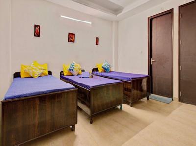 Bedroom Image of ONLY GIRLS PG  in Sector 4, Noida