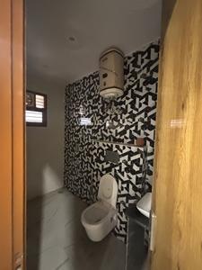 Bathroom Image of 2350 Sq.ft 3 BHK Builder Floor for rent in Omaxe Galleria, Sector 14 Bahadurgarh for Rs. 25000