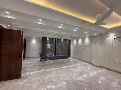 Hall Image of 2500 Sq.ft 3 BHK Builder Floor for sale in BPTP Parklands Pride, Sector 77 Faridabad for Rs. 25000000