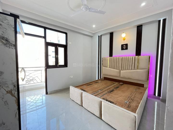 Saket Bedroom 1