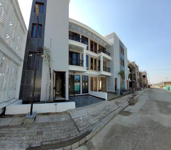 Image of 2400 Sq.ft 4 BHK Villa for sale in Indus Palm Drive, Ghukna, Ghaziabad for Rs. 31000000