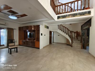 Hall Image of 4156 Sq.ft 7 BHK Independent House for sale in Valasaravakkam Chennai for Rs. 59800000