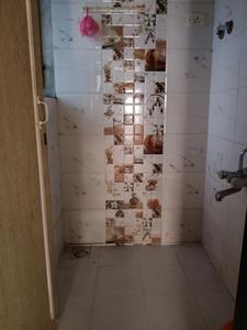 Common Bathroom Image of 550 Sq.ft 1 RK Apartment / Flat for rent in Kamothe Navi Mumbai for Rs. 15000