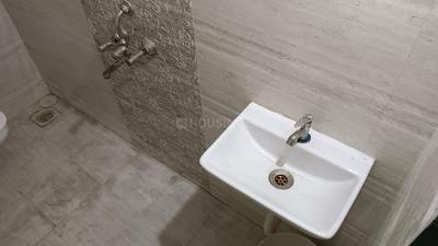 Bathroom Image of V STAY NOBROKER in Chembur, Mumbai