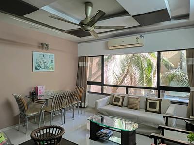 Living Room Image of 750 Sq.ft 2 BHK Apartment / Flat for sale in Santacruz West Mumbai for Rs. 41000000