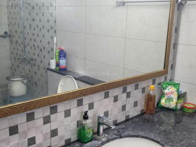 Bathroom Image of 2647 Sq.ft 4 BHK Villa for rent in Casagrand Tranquil, Pallikaranai Chennai for Rs. 100000