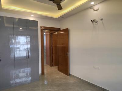 Bedroom Image of 2750 Sq.ft 4.5 BHK Builder Floor for sale in Shalimar Garden Ghaziabad for Rs. 23000000