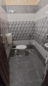 Bathroom Image of 700 Sq.ft 1 BHK Apartment / Flat for rent in Kondapur Hyderabad for Rs. 18000