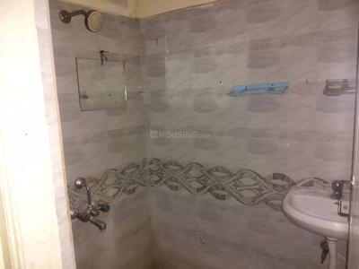 Bathroom Image of 700 Sq.ft 2 BHK Independent House for rent in Mahalakshmi Layout Bengaluru for Rs. 16000