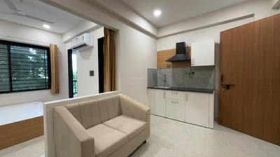 Kitchen Image of 750 Sq.ft 1 BHK Builder Floor for rent in Mahalakshmi Nagar Indore for Rs. 16500