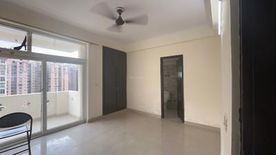 Bedroom Image of 1420 Sq.ft 3 BHK Apartment / Flat for sale in Amrapali Silicon City, Sector 76 Noida for Rs. 14200000