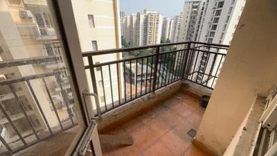 Balcony Image of 1250 Sq.ft 3 BHK Apartment / Flat for rent in Jaypee Kosmos, Sector 134 Noida for Rs. 28000