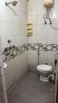Bathroom Image of 500 Sq.ft 1 BHK Builder Floor for rent in Patel Nagar New Delhi for Rs. 23000