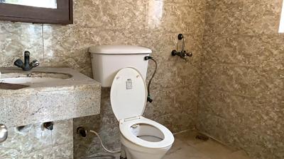 Image of 1130 Sq.ft 3 BHK Apartment / Flat for rent in Paras Seasons, Sector 168, Noida for Rs. 26000