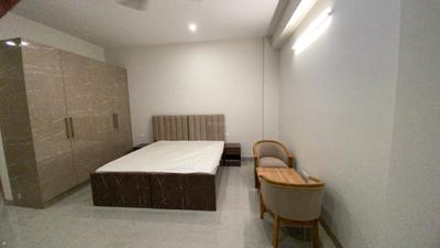 1 RK Independent Builder Floor