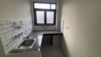 Kitchen Image of 550 Sq.ft 1 BHK Builder Floor for rent in Patel Nagar New Delhi for Rs. 21000