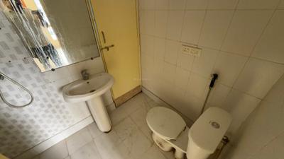 Image of 1050 Sq.ft 2 BHK Apartment / Flat for rent in Gaurs Gaur Global Village, Crossings Republik, Ghaziabad for Rs. 18000