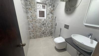 Image of 2000 Sq.ft 3 BHK Apartment / Flat for rent in Prestige Acropolis, Adugodi, Bengaluru for Rs. 120000