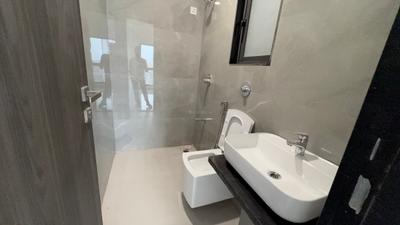 Image of 800 Sq.ft 2 BHK Apartment / Flat for rent in DLH Leo Tower, Andheri West, Mumbai for Rs. 100000