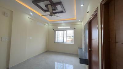 Living Room Image of 950 Sq.ft 2 BHK Apartment / Flat for rent in Singasandra Bengaluru for Rs. 35000