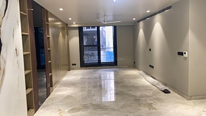 DLF Phase 4 Main Image 1