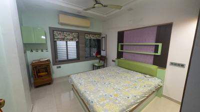 Bedroom Image of 1100 Sq.ft 2 BHK Apartment / Flat for sale in Satellite Ahmedabad for Rs. 7100000