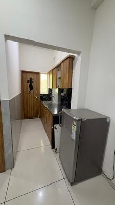 Kitchen Image of 450 Sq.ft 1 BHK Apartment / Flat for rent in Sukhliya Indore for Rs. 20000