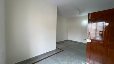 Living Room Image of 700 Sq.ft 1 BHK Apartment / Flat for rent in Kalyan Nagar Bengaluru for Rs. 20000