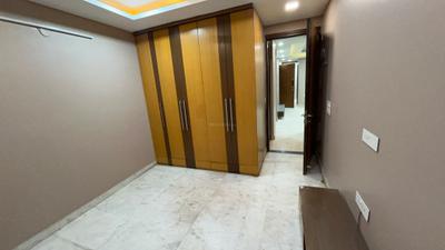 Bedroom Image of 1400 Sq.ft 3 BHK Builder Floor for rent in Surajmal Vihar New Delhi for Rs. 50000
