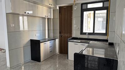 Kitchen Image of 1800 Sq.ft 3 BHK Apartment / Flat for rent in Sky Leaf, Vaishno Devi Circle Ahmedabad for Rs. 22000