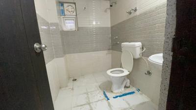 Image of 900 Sq.ft 3 BHK Apartment / Flat for sale in Signature Global Grand IVA, Sector 103, Gurgaon for Rs. 7800000