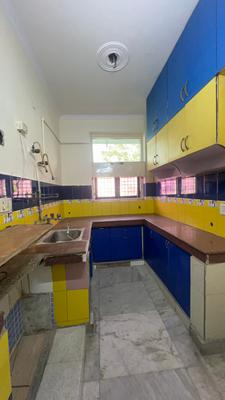 Kitchen Image of 1800 Sq.ft 4 BHK Apartment / Flat for rent in Surya Nagar Ghaziabad for Rs. 35000