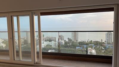 Balcony Image of 2100 Sq.ft 4 BHK Apartment / Flat for sale in Sea Bliss, Andheri West Mumbai for Rs. 100000000