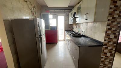 Kitchen Image of 1450 Sq.ft 3 BHK Apartment / Flat for rent in Sethi Max Royal, Sector 76 Noida for Rs. 46000