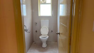 Bathroom Image of 1520 Sq.ft 3 BHK Apartment / Flat for sale in Gannavaram Vijayawada for Rs. 4196585