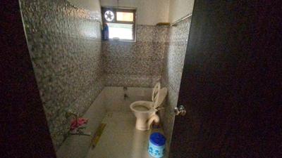 Narayan Coral Heights Bathroom One 3